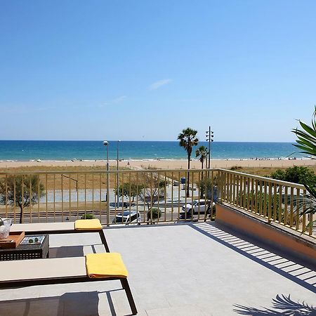 Aparthotel Solifemar Castelldefels Exterior photo