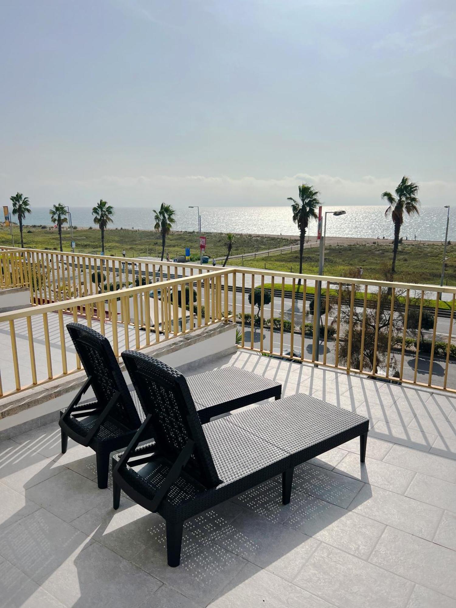 Aparthotel Solifemar Castelldefels Exterior photo
