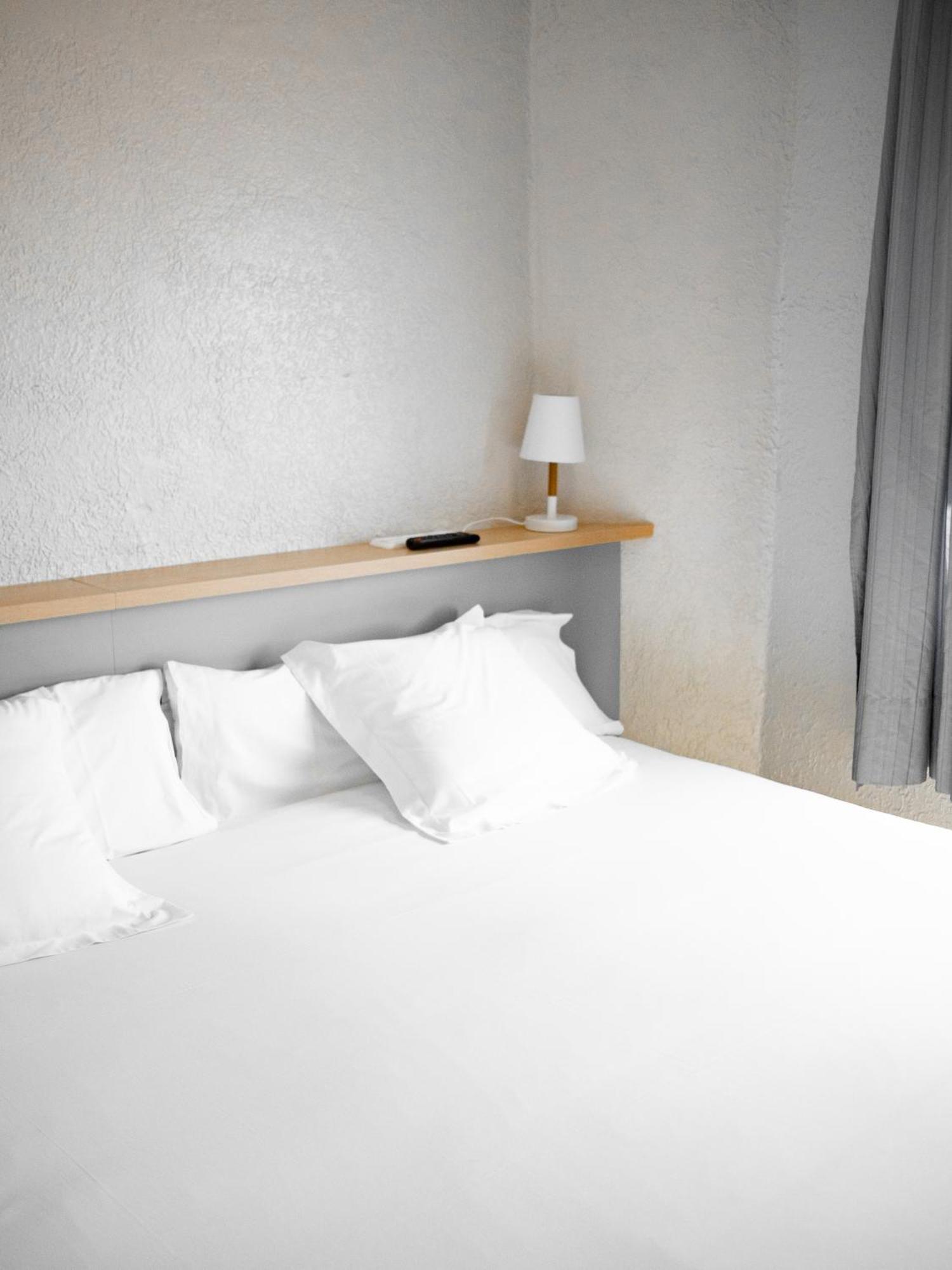 Aparthotel Solifemar Castelldefels Exterior photo